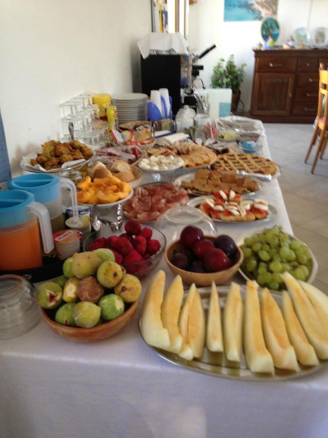 Agriturismo Masseria Terra D'Otranto Eksteriør billede