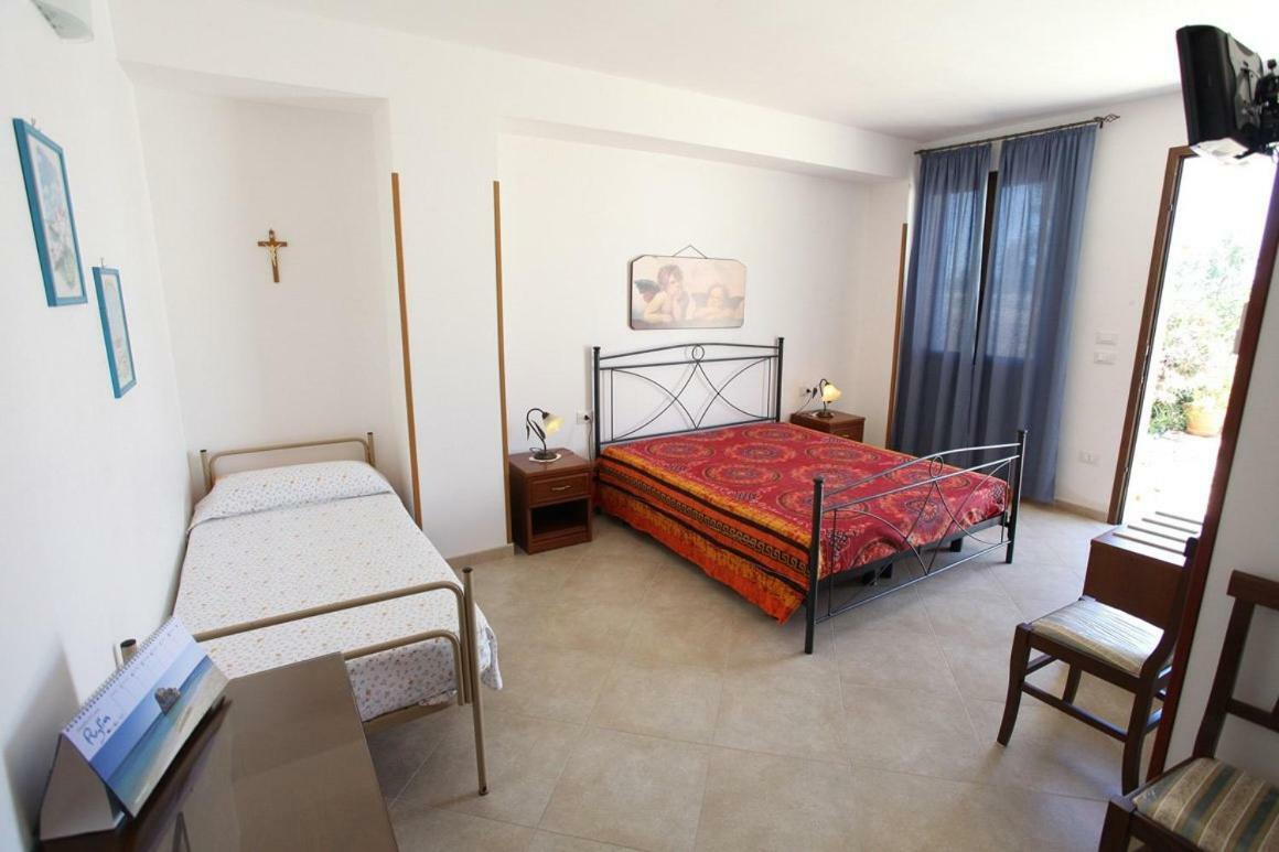 Agriturismo Masseria Terra D'Otranto Eksteriør billede